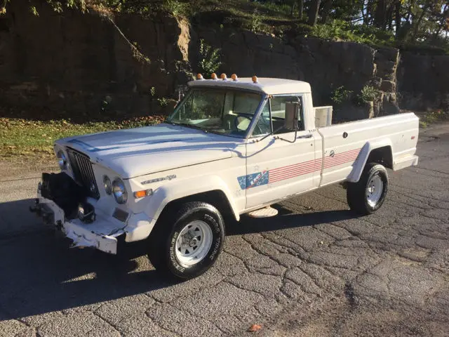 1970 Jeep J-10 Pickup Gladiator Custom Cab