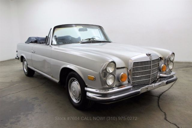 1970 Mercedes-Benz 200-Series Low Grille Cabriolet