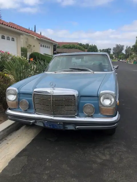 1970 Mercedes-Benz 200-Series