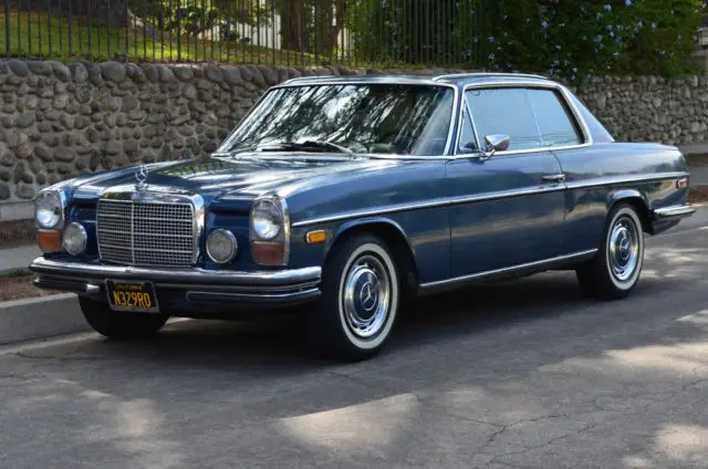 1970 Mercedes-Benz 200-Series