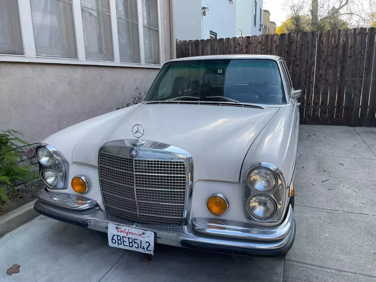 1970 Mercedes-Benz 280SE Base