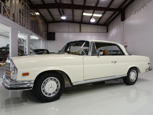 1970 Mercedes-Benz 200-Series Low Grille Coupe 