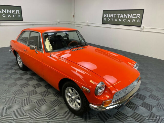 1970 MG MGB 1970 MGB GT COUPE. 4-SPEED WITH OVERDRIVE.