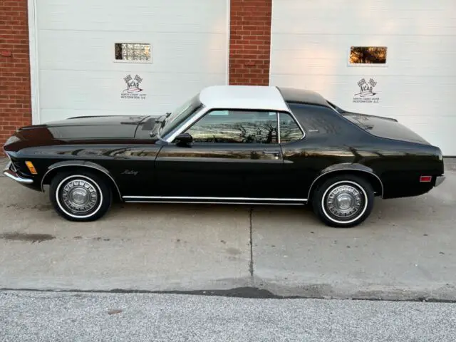 1970 Ford Mustang rare deluxe houndstooth