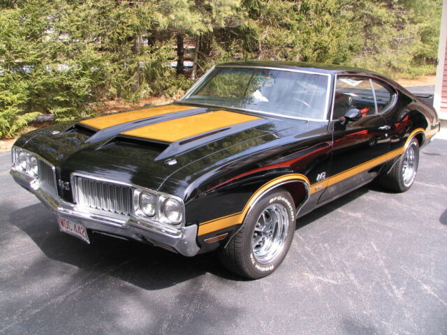1970 Oldsmobile 442 Holiday Coupe - 442