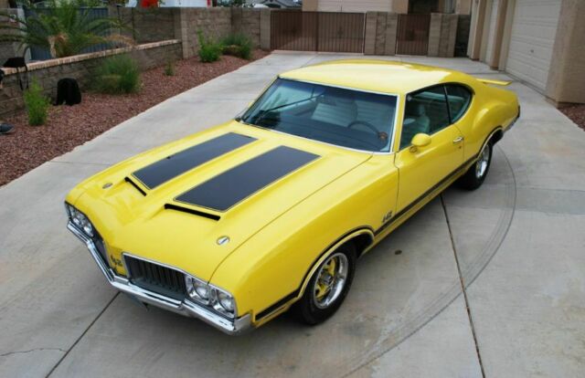 1970 Oldsmobile 442 Full Restoration, Air, Auto, Rare Colors, Stunning