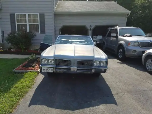 1970 Oldsmobile Ninety-Eight