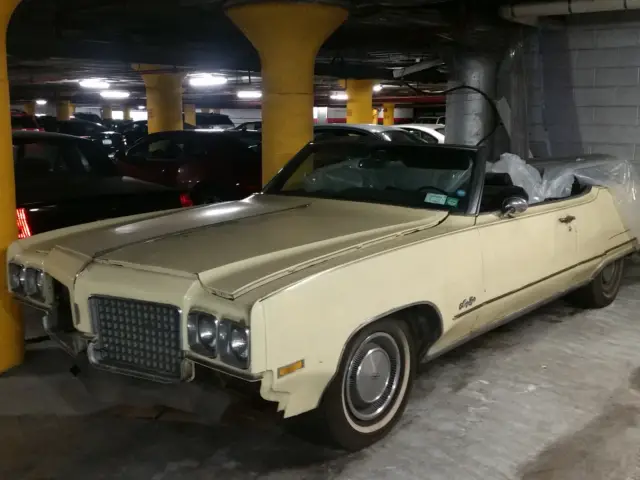 1970 Oldsmobile Ninety-Eight