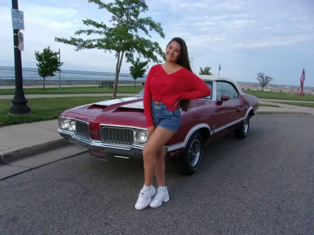 1970 Oldsmobile Cutlass Supreme/442 W-30 Convertible