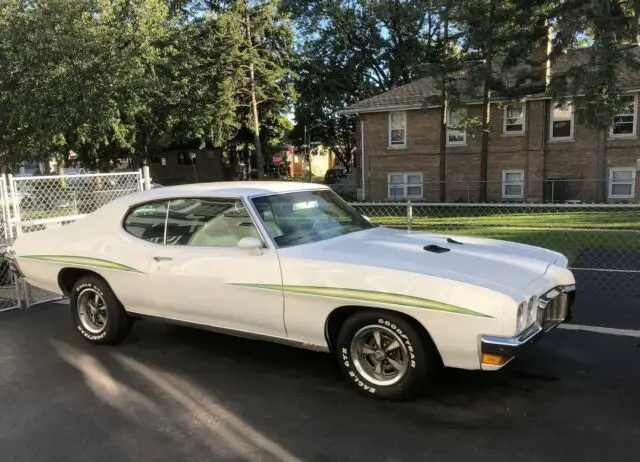 1970 Pontiac Le Mans - RAM AIR HOOD - 400 CI V8 ENGINE - JUDGE STRIPES