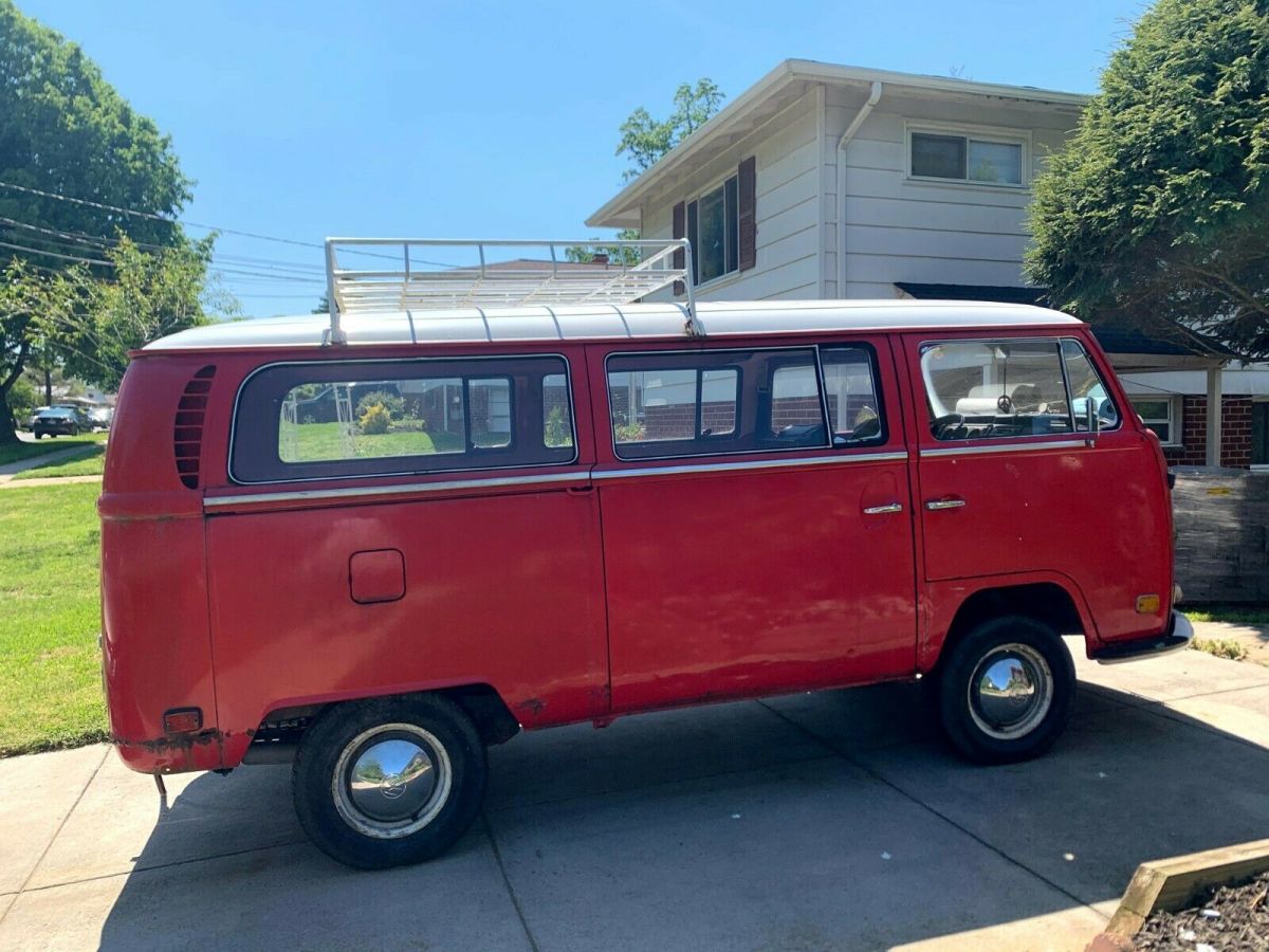 1970 Volkswagen Bus/Vanagon Bay Window Transporter, Sliding Door