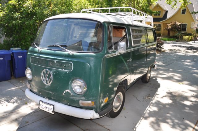 1970 Volkswagen Bus/Vanagon green/white