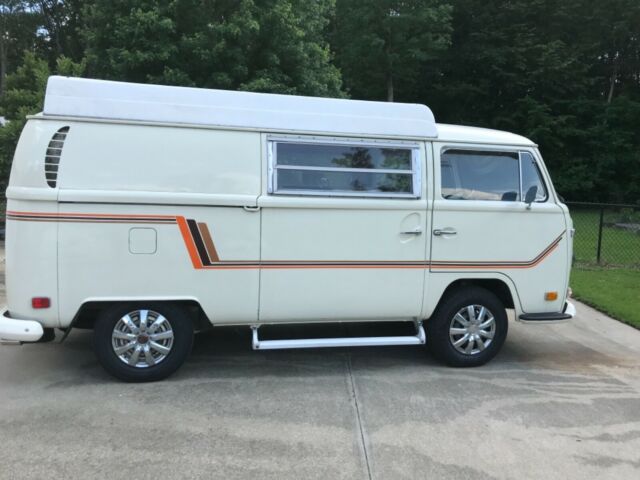 1970 Volkswagen Bus/Vanagon