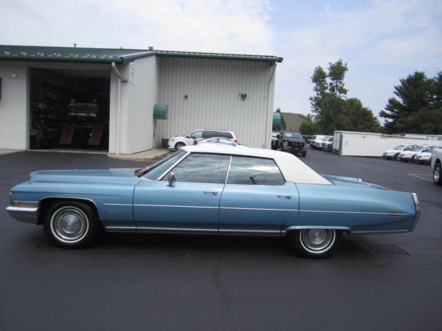 1971 Cadillac DeVille Sedan