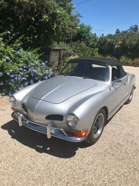 1971 Volkswagen Karmann Ghia Custom Interior