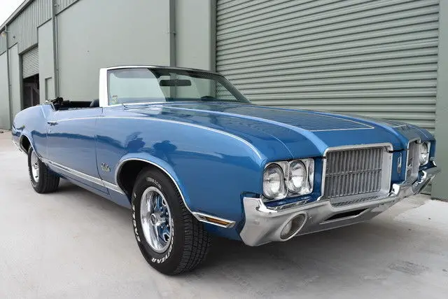 1971 Oldsmobile Cutlass Convertible