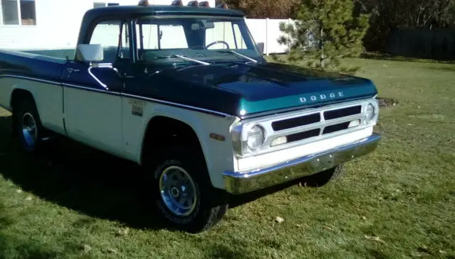 1971 Dodge Power Wagon