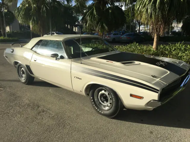 1971 Dodge Challenger CONVERTIBLE, R/T TRIBUTE ROTISSIER RESTORED