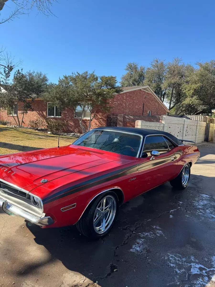 1971 Dodge Challenger standard