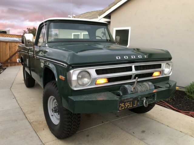 1971 Dodge Power Wagon Camper Speacial