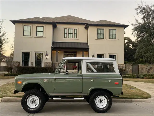 1971 Ford Bronco 1971 Bronco, 302 V8, Auto, AC, REMARKABLE!