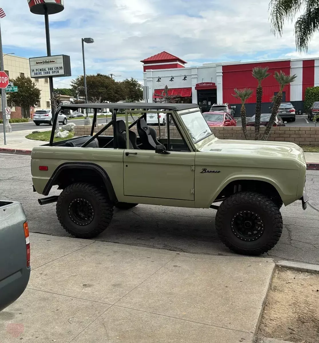 1971 Ford Bronco black