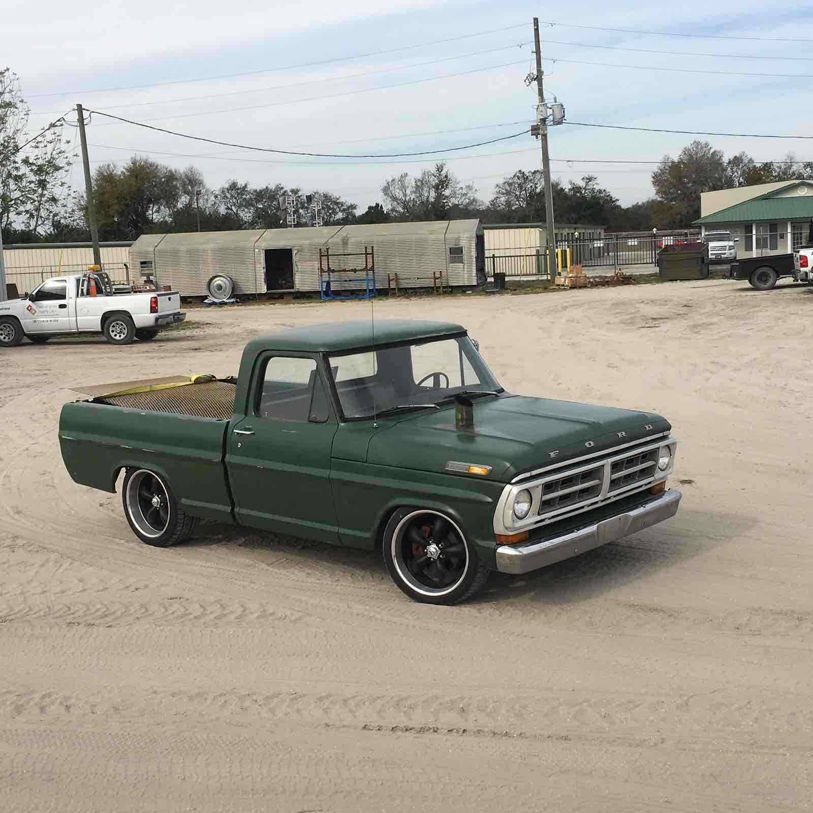 1971 Ford F100 old