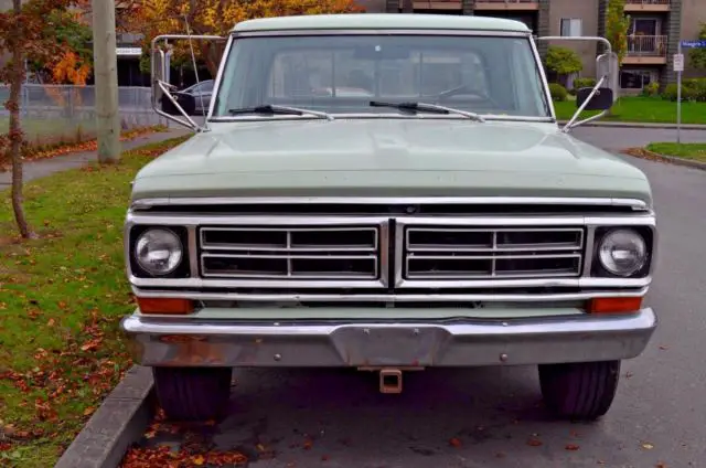 1971 Ford F-250 Camper Special V8