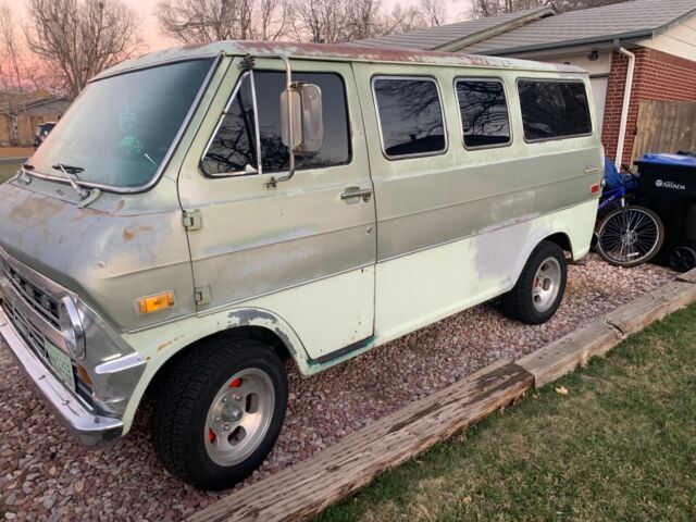1971 Ford Van chateau club wagon “shorty” econoline