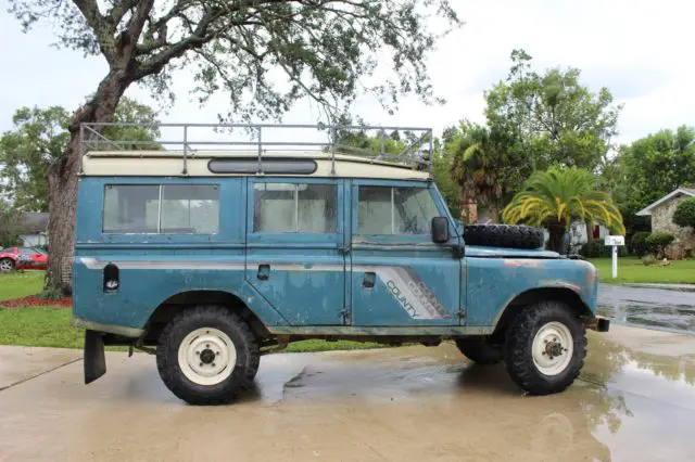 1971 Land Rover Defender Station Wagon