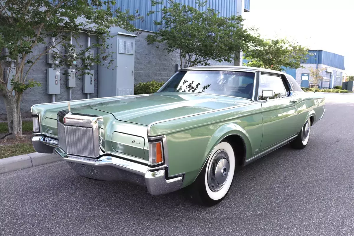 1971 Lincoln Continental Mark III 