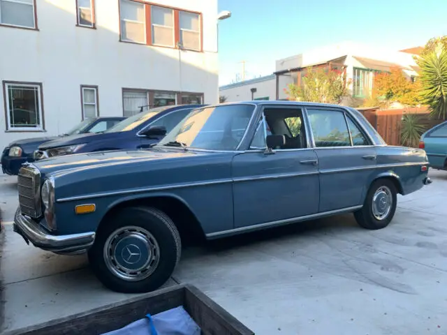 1971 Mercedes-Benz 200-Series Diesel