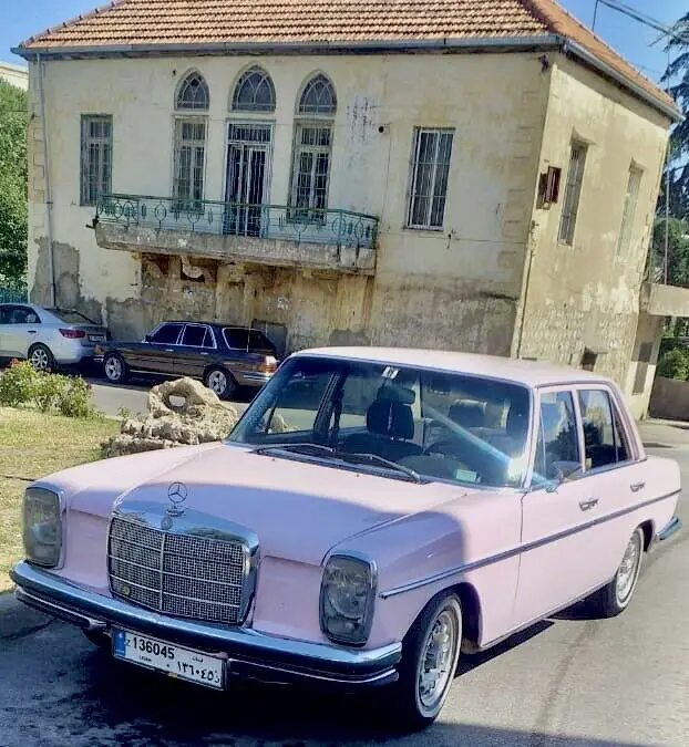 1971 Mercedes-Benz 200-Series