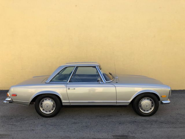 1971 Mercedes-Benz SL-Class 280SL Roadster