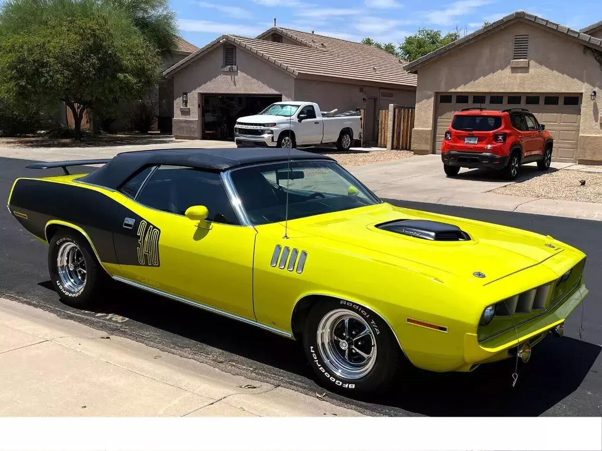 1971 Plymouth Barracuda CUDA CONVERTIBLE4 SPEED PISTOL GRIP W/ SHAKER HOOD