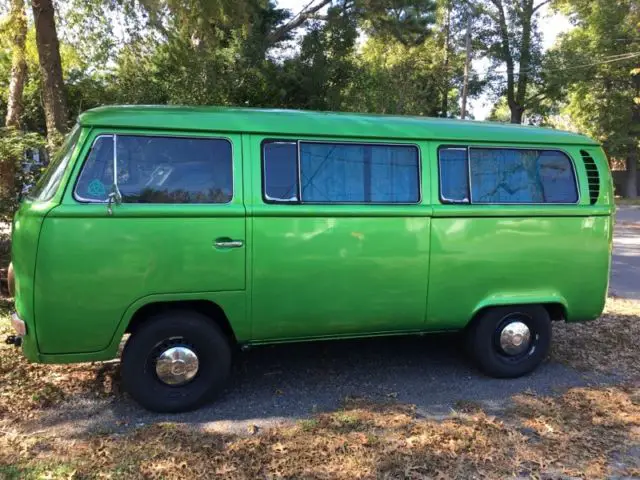 1971 Volkswagen Bus/Vanagon