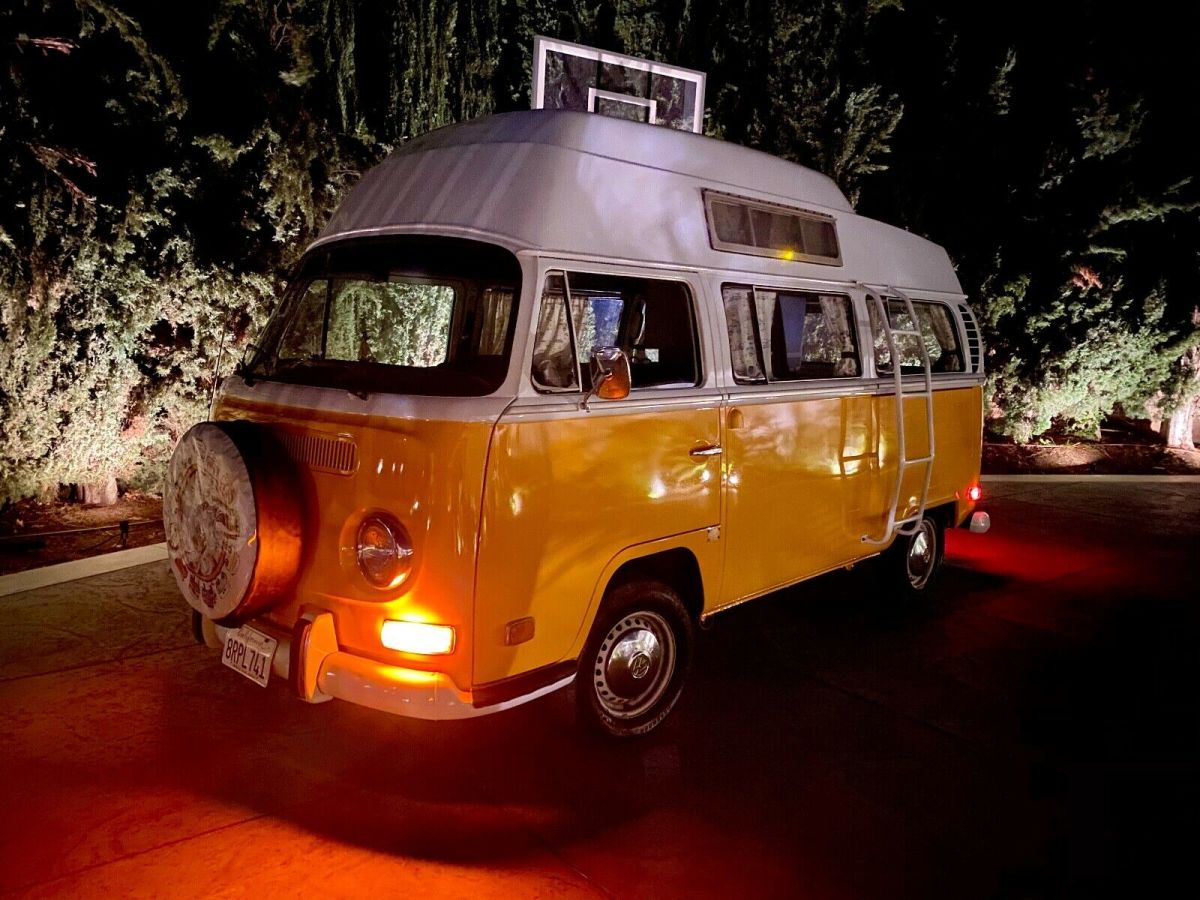 1971 Volkswagen Bus/Vanagon Camper