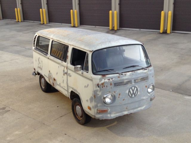 1971 Volkswagen Bus/Vanagon Bus