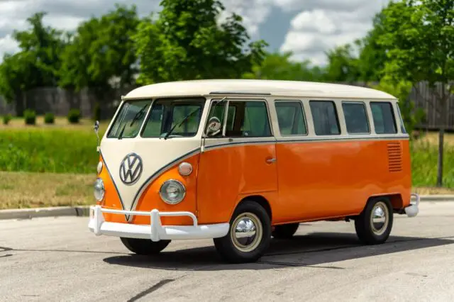 1971 Volkswagen Kombi Type 2 15 window Kombi