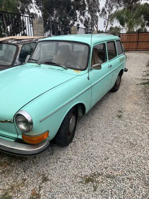 1971 Volkswagen Squareback blue