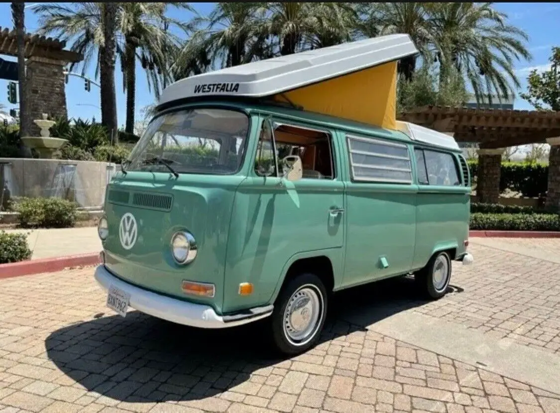 1971 Volkswagen Vanagon westfalia