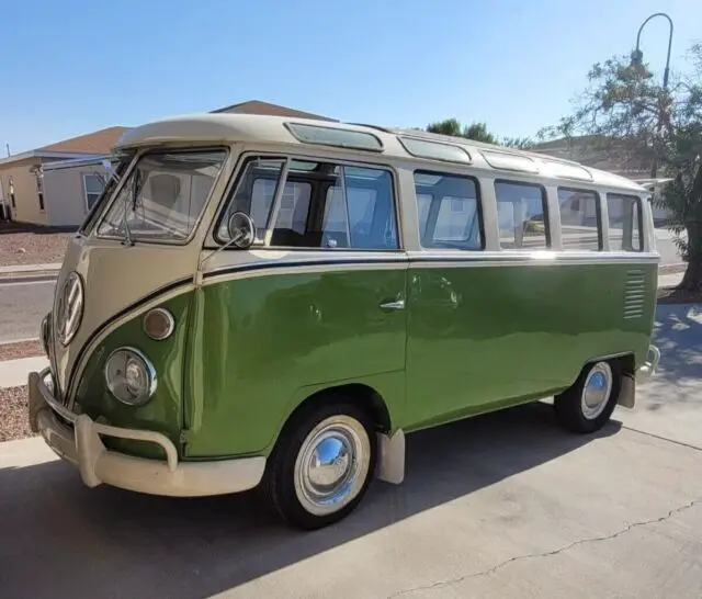 1972 Volkswagen Bus/Vanagon 21 window modification