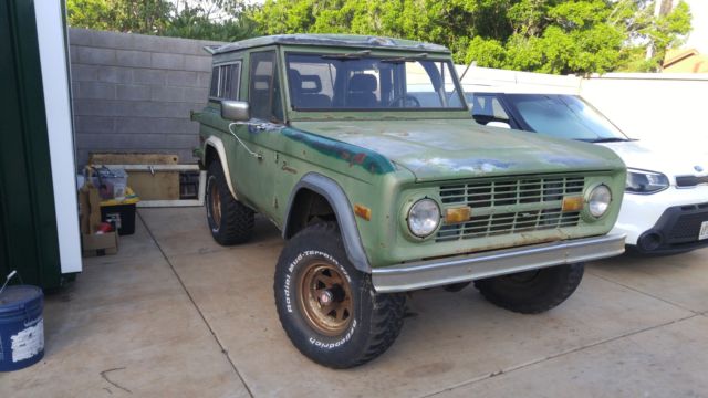 1972 Ford Bronco SUV