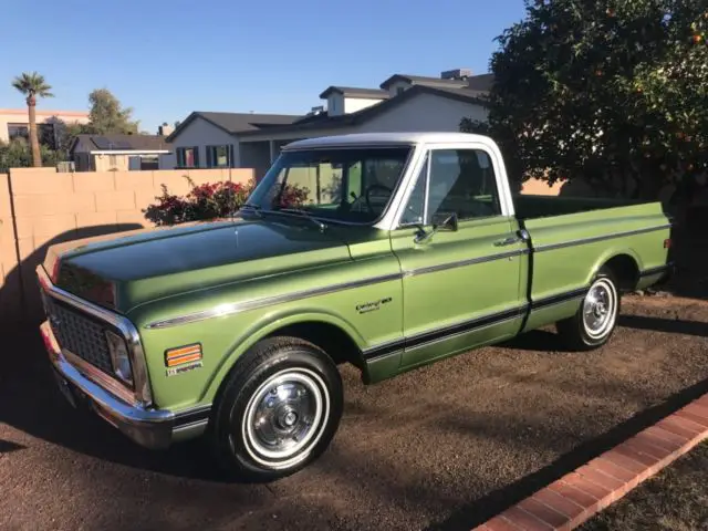 1972 Chevrolet C-10 Custom Deluxe