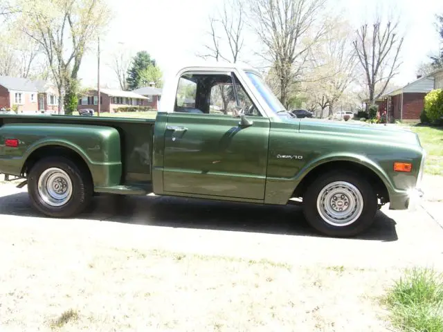 1972 Chevrolet C-10 Green Houndstooth