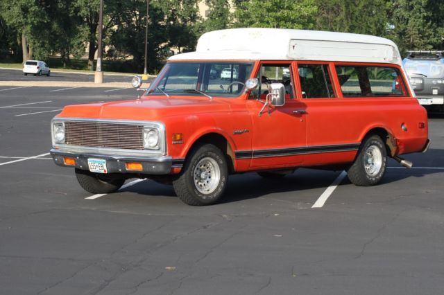 1972 Chevrolet Suburban C10