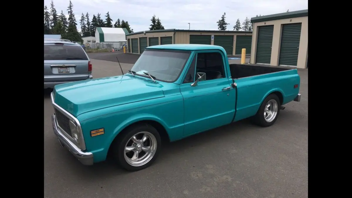 1972 Chevrolet C10/K10 Black Pin Stripe