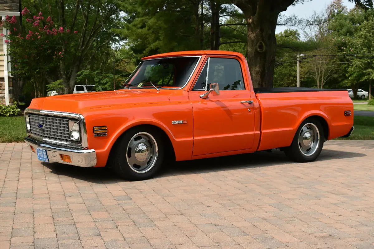 1972 Chevrolet C-10 FRAME OFF RESTOMOD SHOW TRUCK