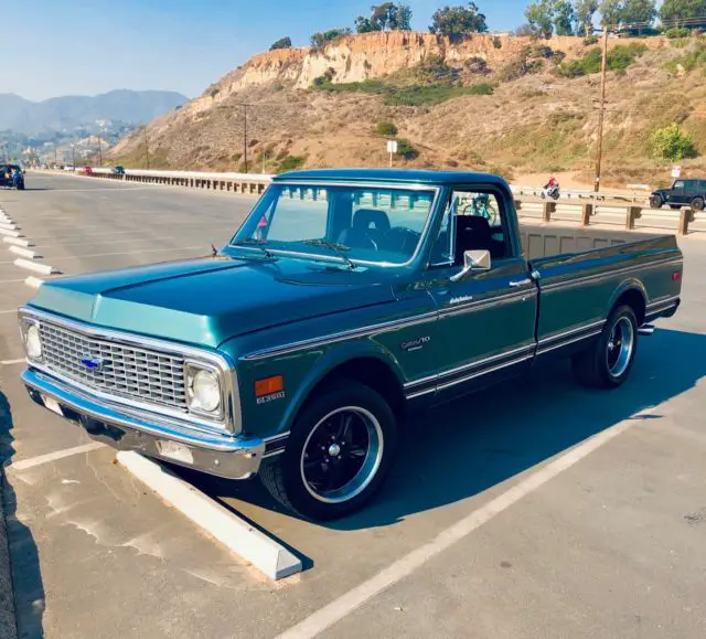 1972 Chevrolet C-10 Custom Deluxe