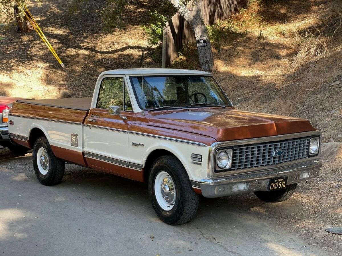 1972 Chevrolet C/K Pickup 2500 Custom Camper Special